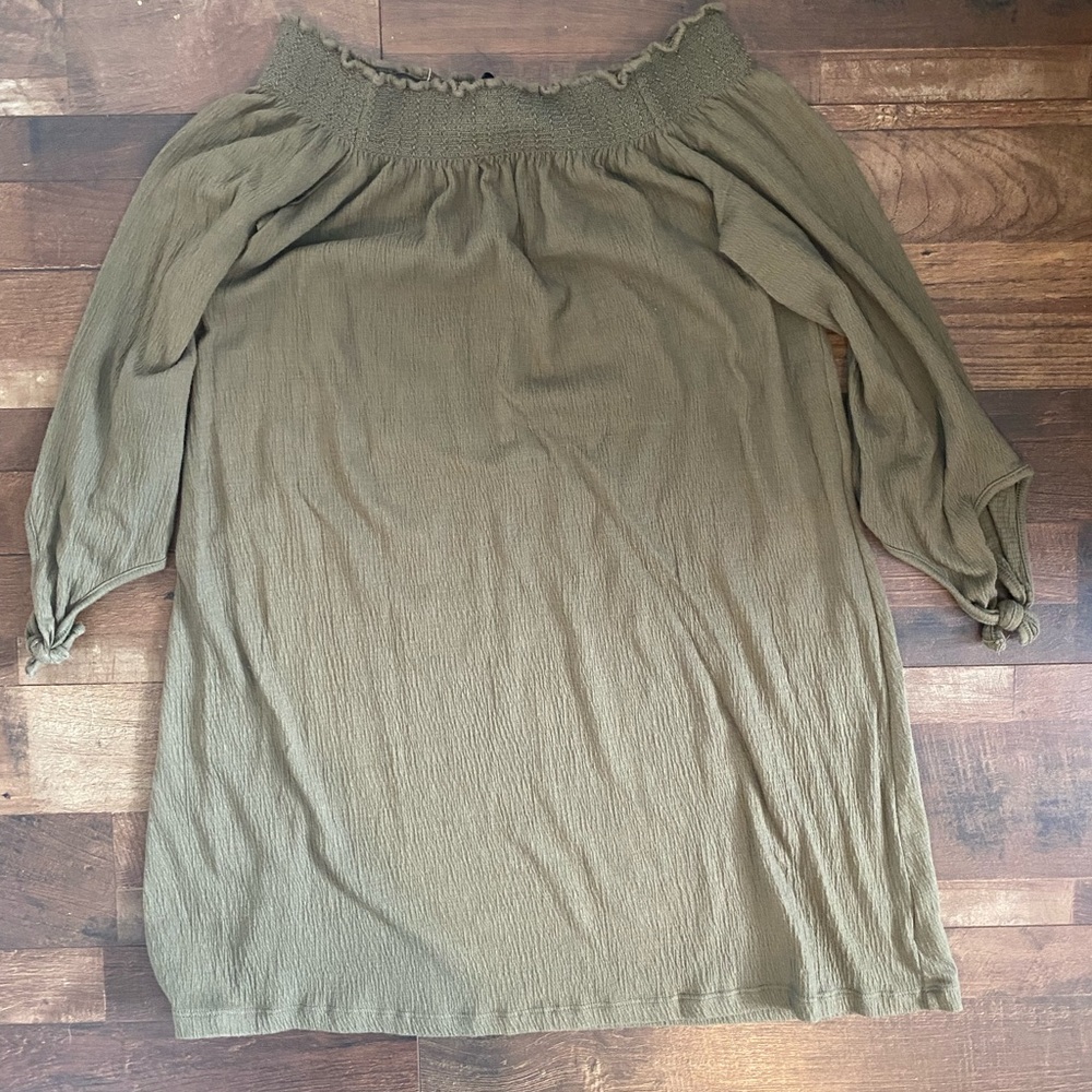 Women’s dress